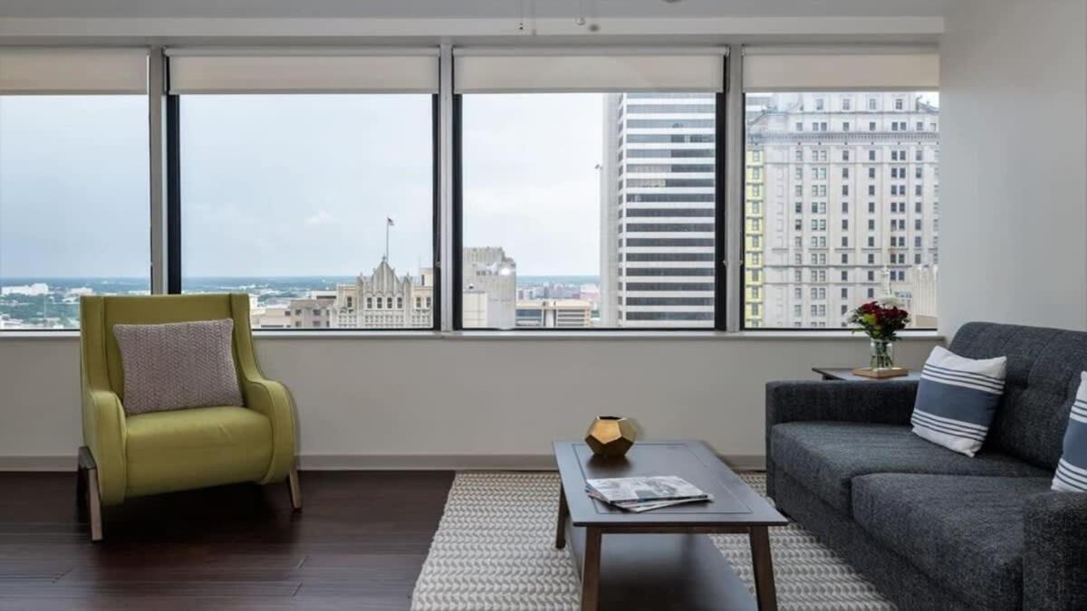 Modern 2BR 2BA with SKY POOL CozySuites Dallas Exterior foto